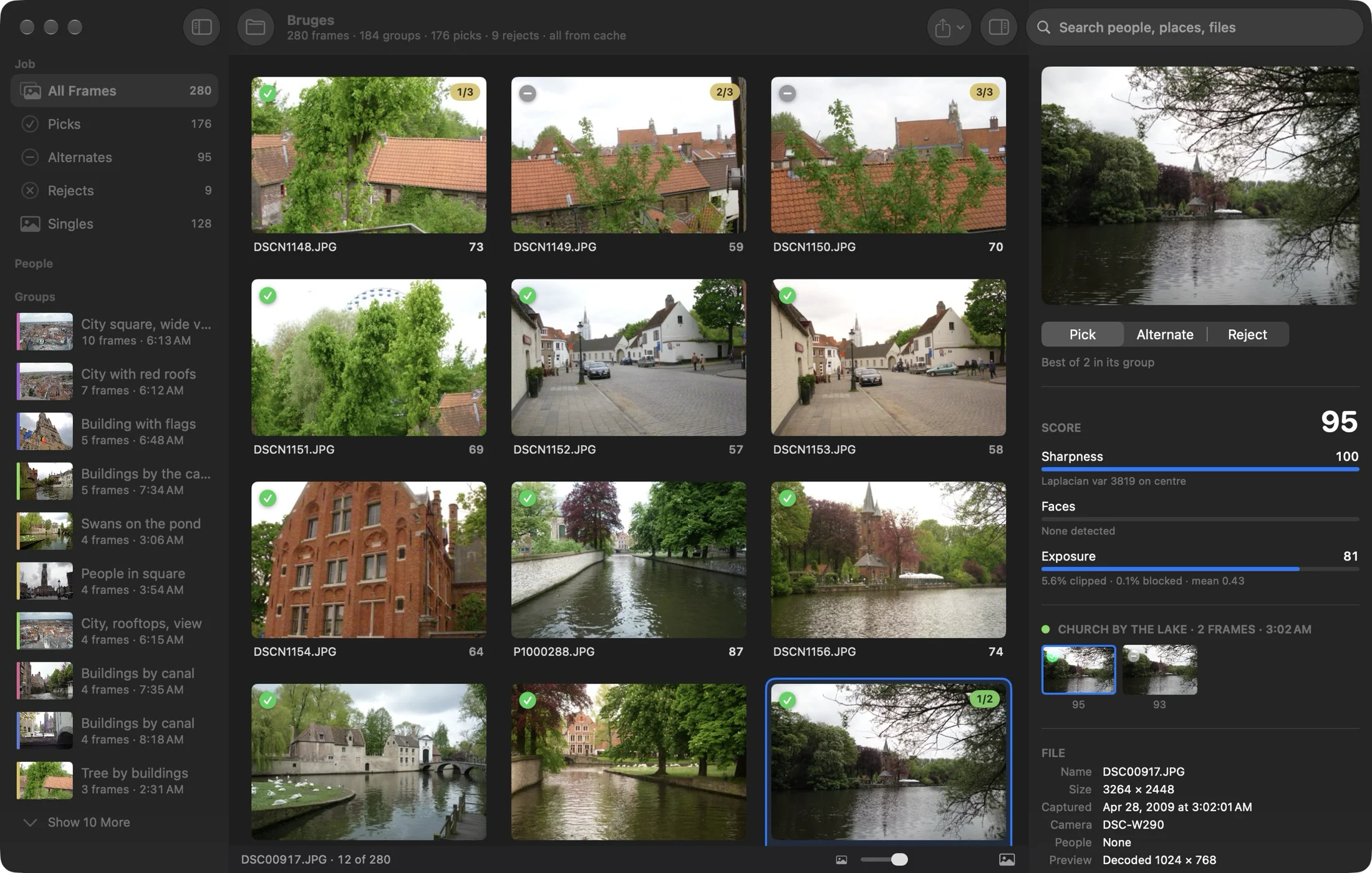 The Keepers window: a grid of photos with picks checked, groups listed in the sidebar, and the selected photo's score broken down on the right